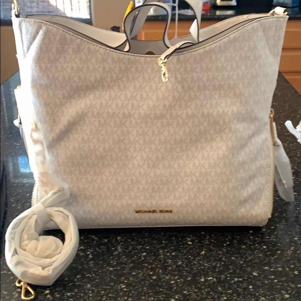 Purse - Picture 5 of 5